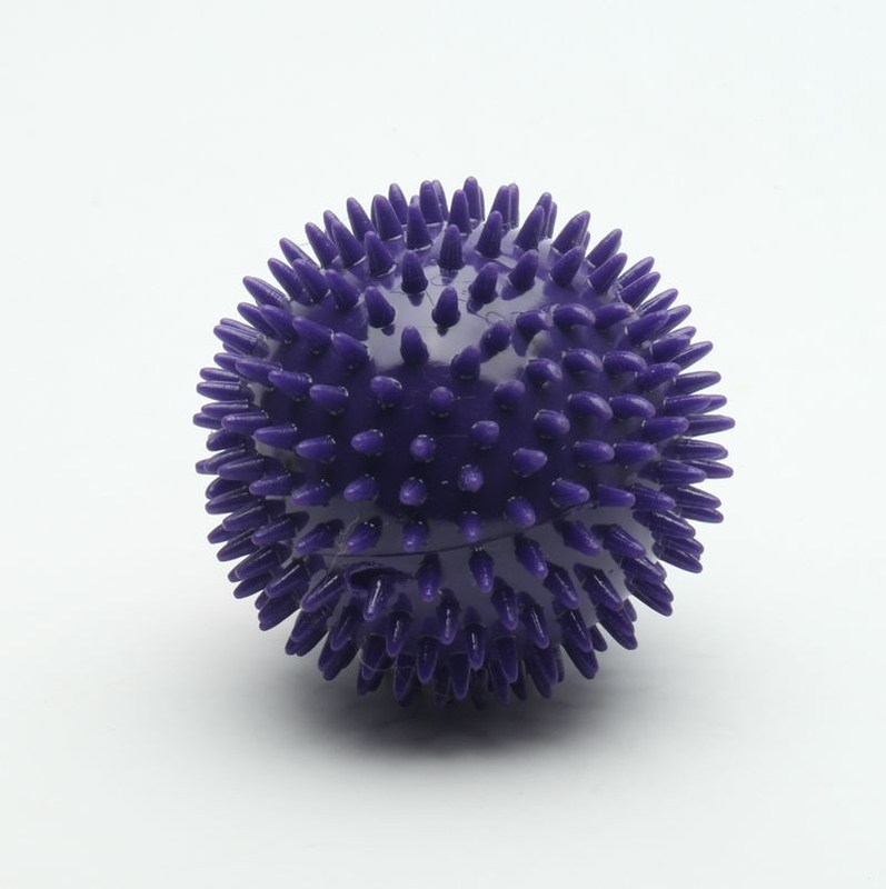 Unique Spiky TPR Ball Toy  Dog Ball Thrower Toy Environmental Friendly